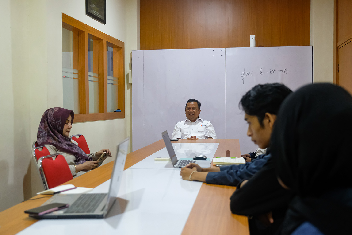 sambutan dekan feb dalam pelepasan mahasiswa magang ke jepang